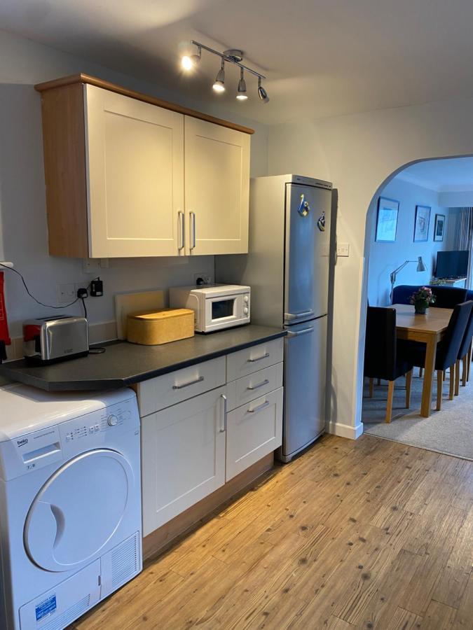 Trafalgar, Lovely Ground Floor Flat With Outside Patio Garden, Minutes Walk To Seafront 海景城 外观 照片