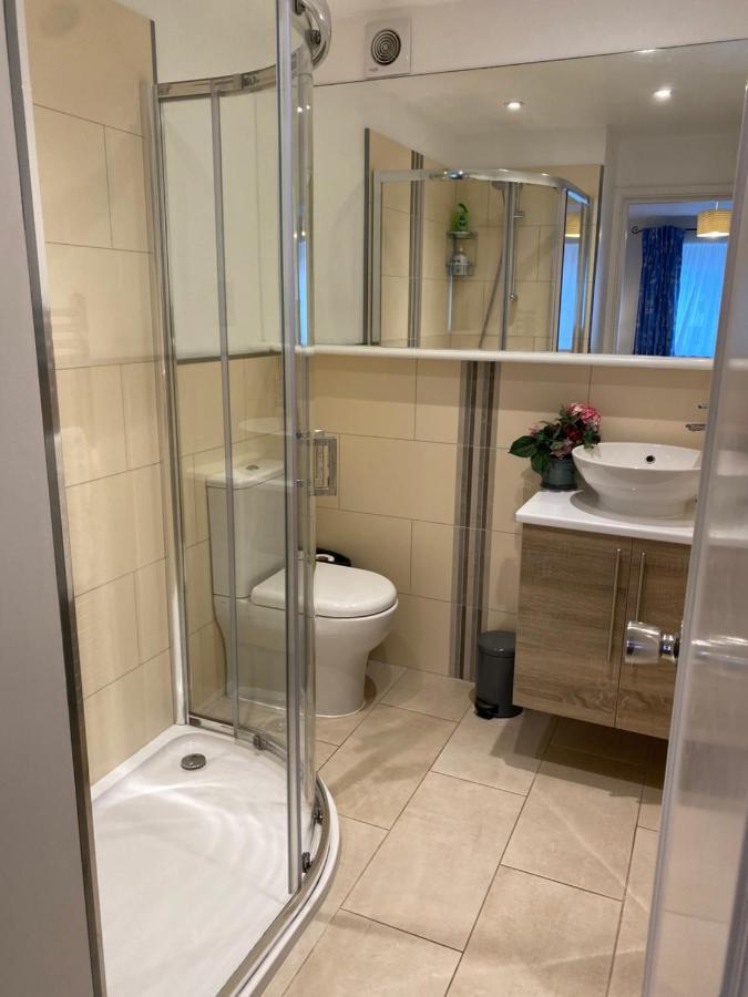 Trafalgar, Lovely Ground Floor Flat With Outside Patio Garden, Minutes Walk To Seafront 海景城 外观 照片